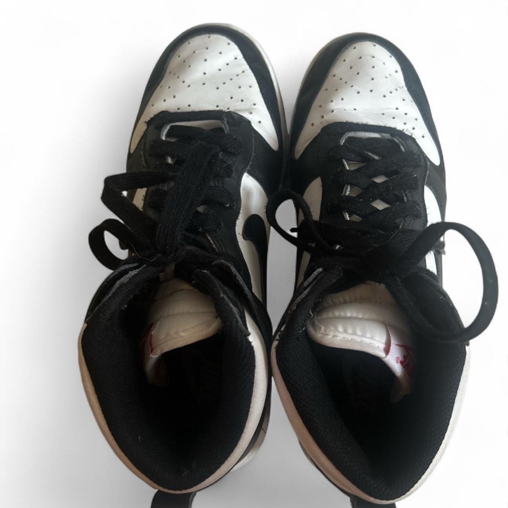 panda dunks good condition - image 2